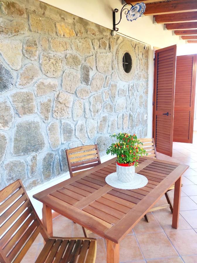 Holiday Home Mennulita Липари Экстерьер фото